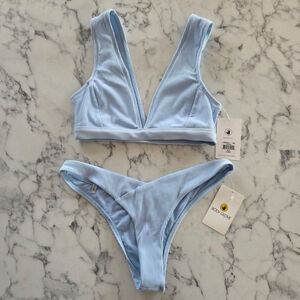 NWT Body Glove Medium Ribbed Light Ice Blue Bikini Two-Piece Cheeky Swim Suit